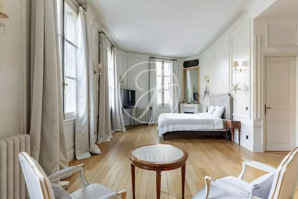 Holiday home Hotel Particulier - Maison Paris